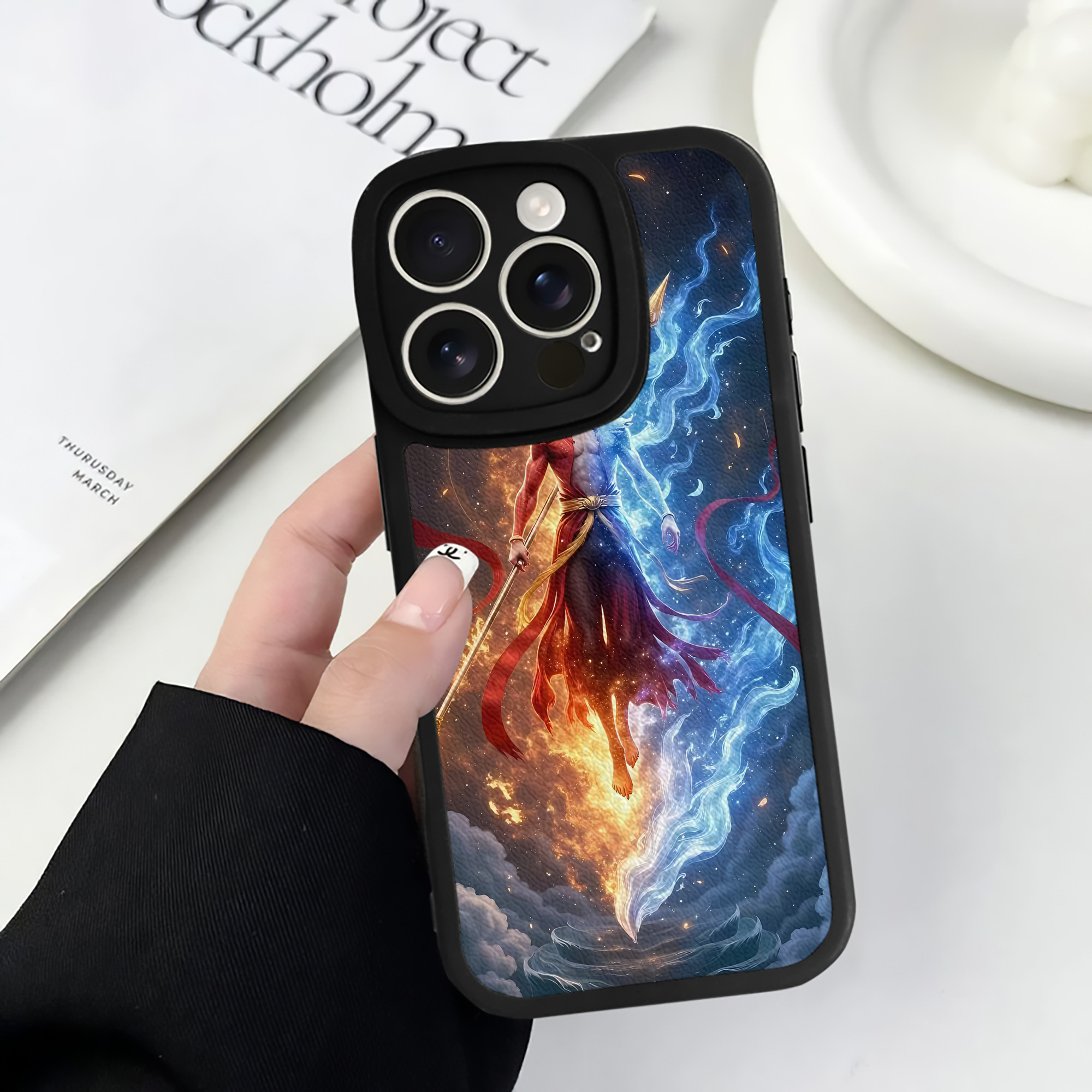 （画像用） Ne Zha 2 ナタ 魔童の大暴れ 【iPhone 16シリーズ対応】シリコンスマホケース（レザー調） 材質：シリコン